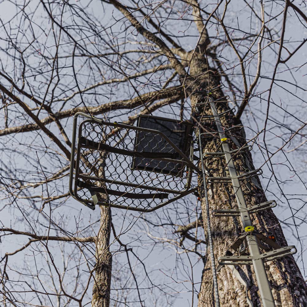Hang-on Tree Stand with Folding Comfort-Mesh Seat B651219