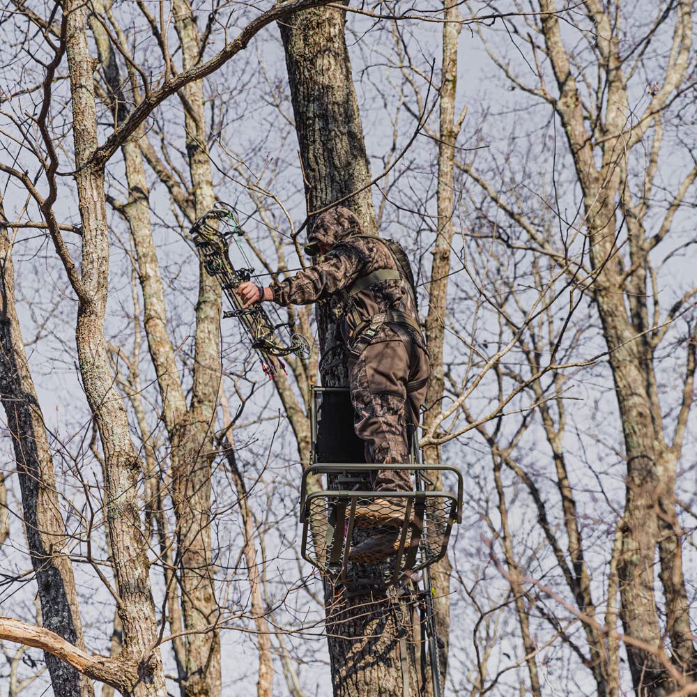 Hang-on Tree Stand with Folding Comfort-Mesh Seat B651219
